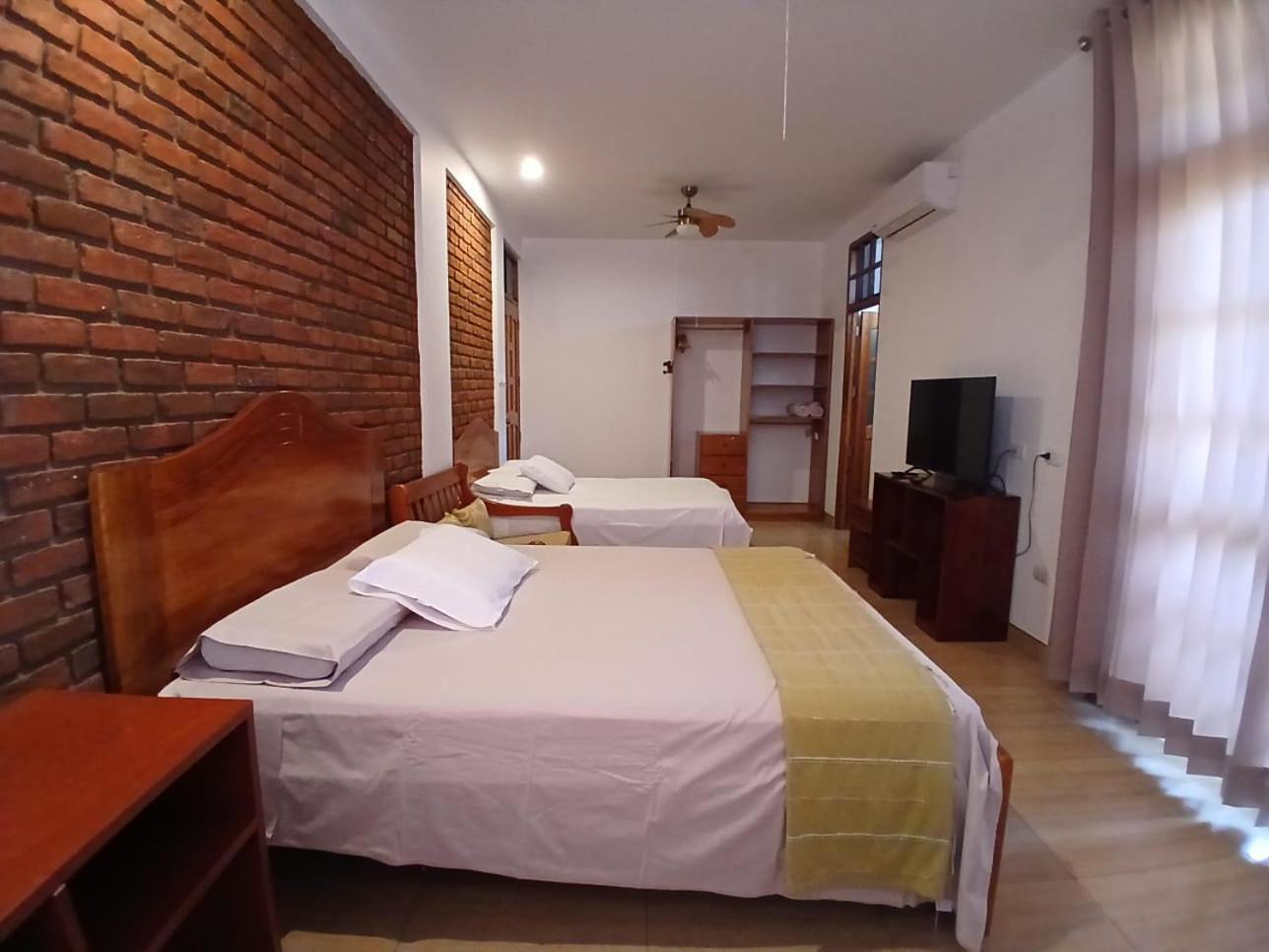 Alojamiento Familiar Custodia Tarapoto Buitenkant foto
